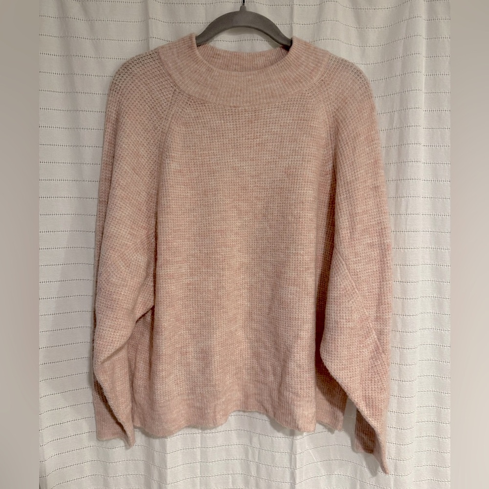 Gap Super Soft Light Crew Neck Pink Sweater Small